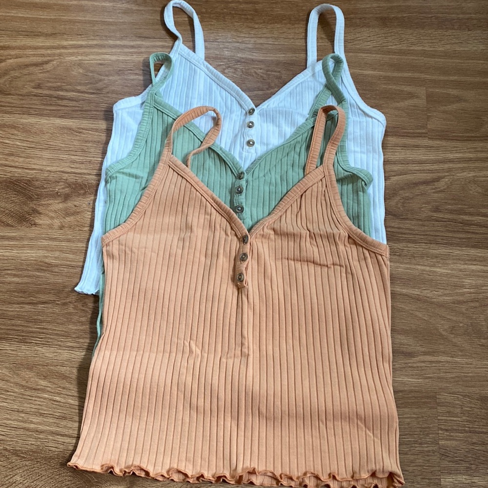 Set of American eagle tank tops